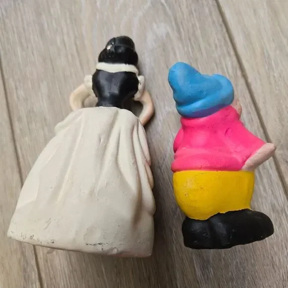 Snow White & The Seven Dwarfs Collection Of Ceramic Hand Painted Figures Vintage